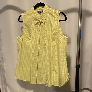 Lands' End Light Green Sleeveless Button Down Shirt